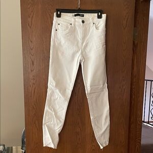 Kut from the Kloth Connie White Skinny Jeans